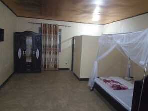 디럭스 스위트 | 객실 내 금고, 암막 커튼, 방음 설비, 다리미/다리미판