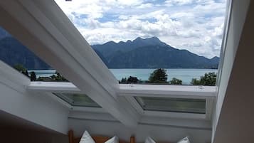 2 bedrooms, travel crib, WiFi, bed sheets