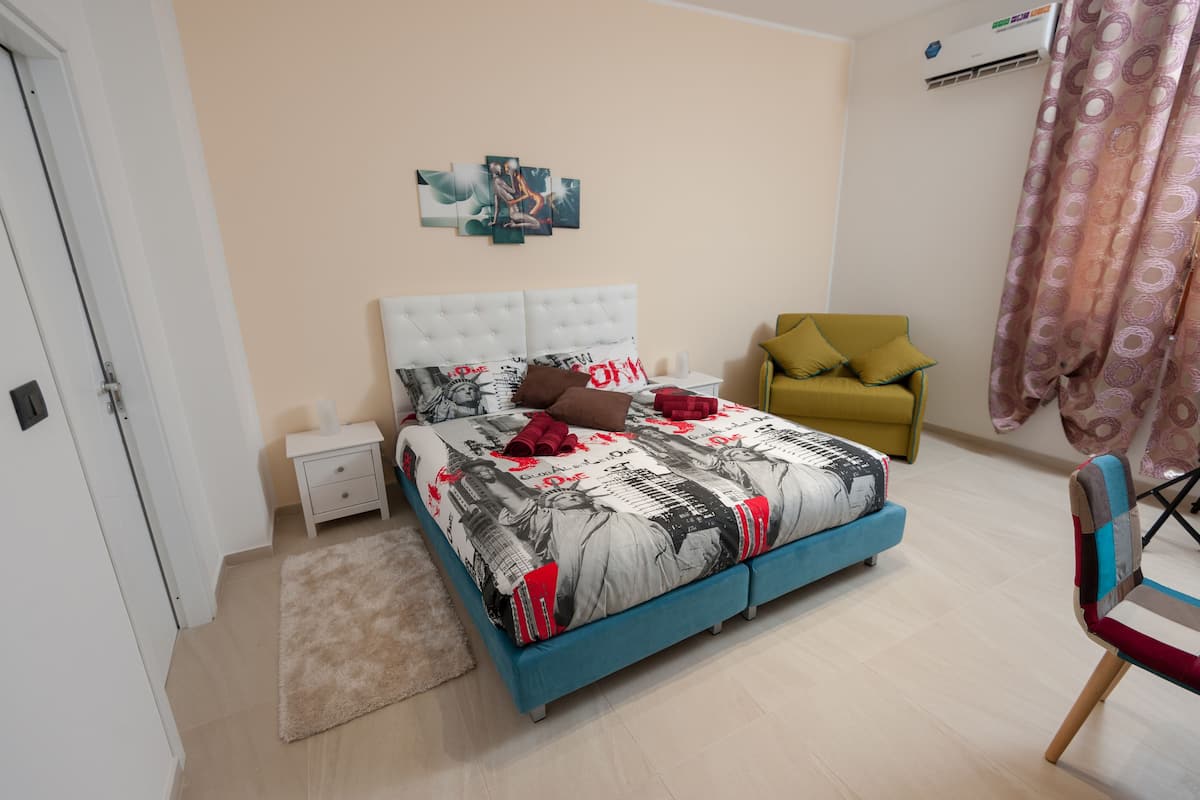 Triple Room, 1 Queen Bed with Sofa bed (Zaffiro) | Desk, iron/ironing board, free cribs/infant beds, free WiFi