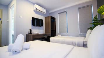 1 bedroom, in-room safe, desk, iron/ironing board