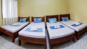 Desk, rollaway beds, bed sheets