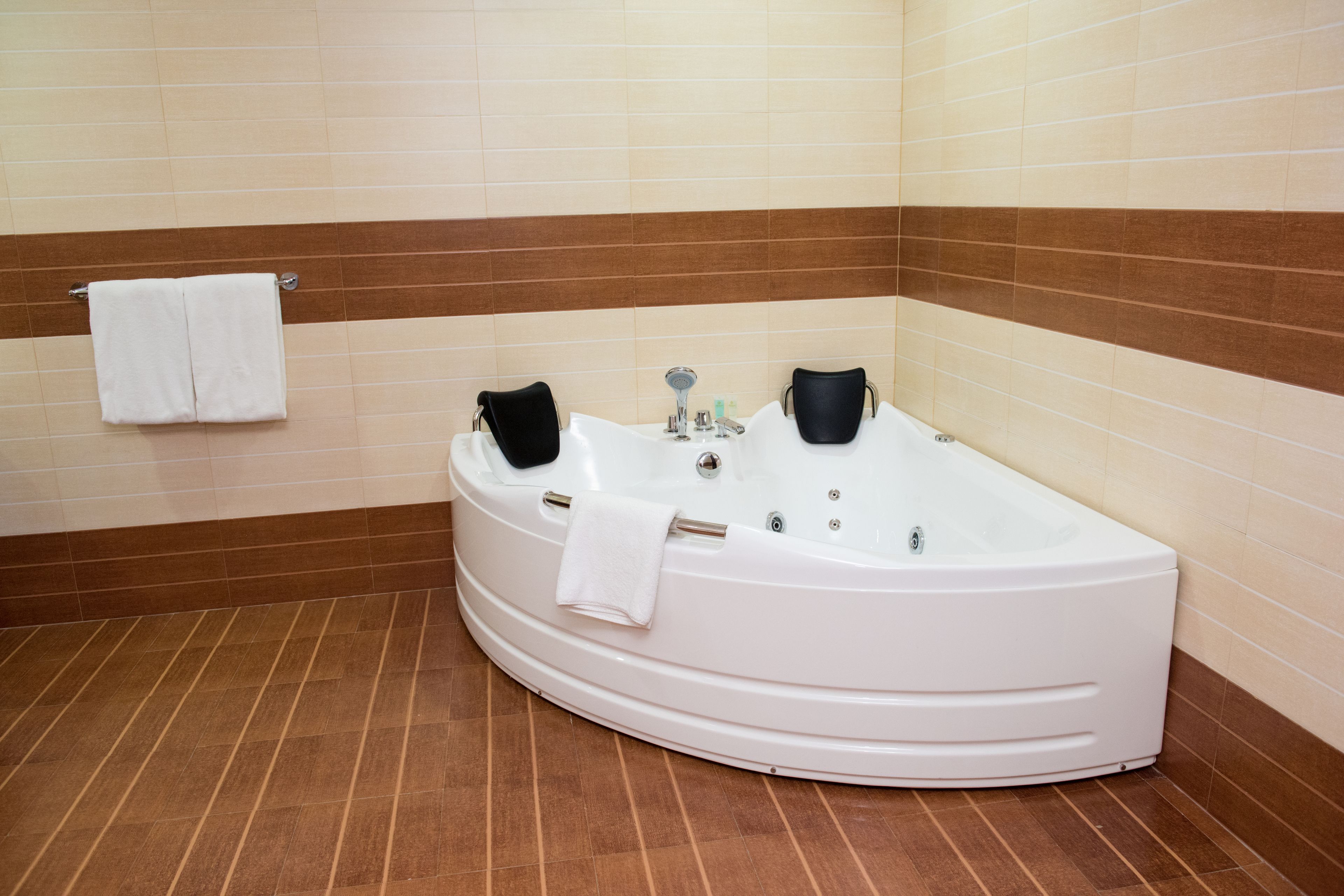 deluxe suite, non smoking | private spa tub