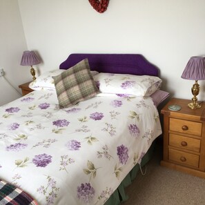 House, 2 Bedrooms | 2 bedrooms, premium bedding, soundproofing, iron/ironing board - The Homer (Kilmuir)