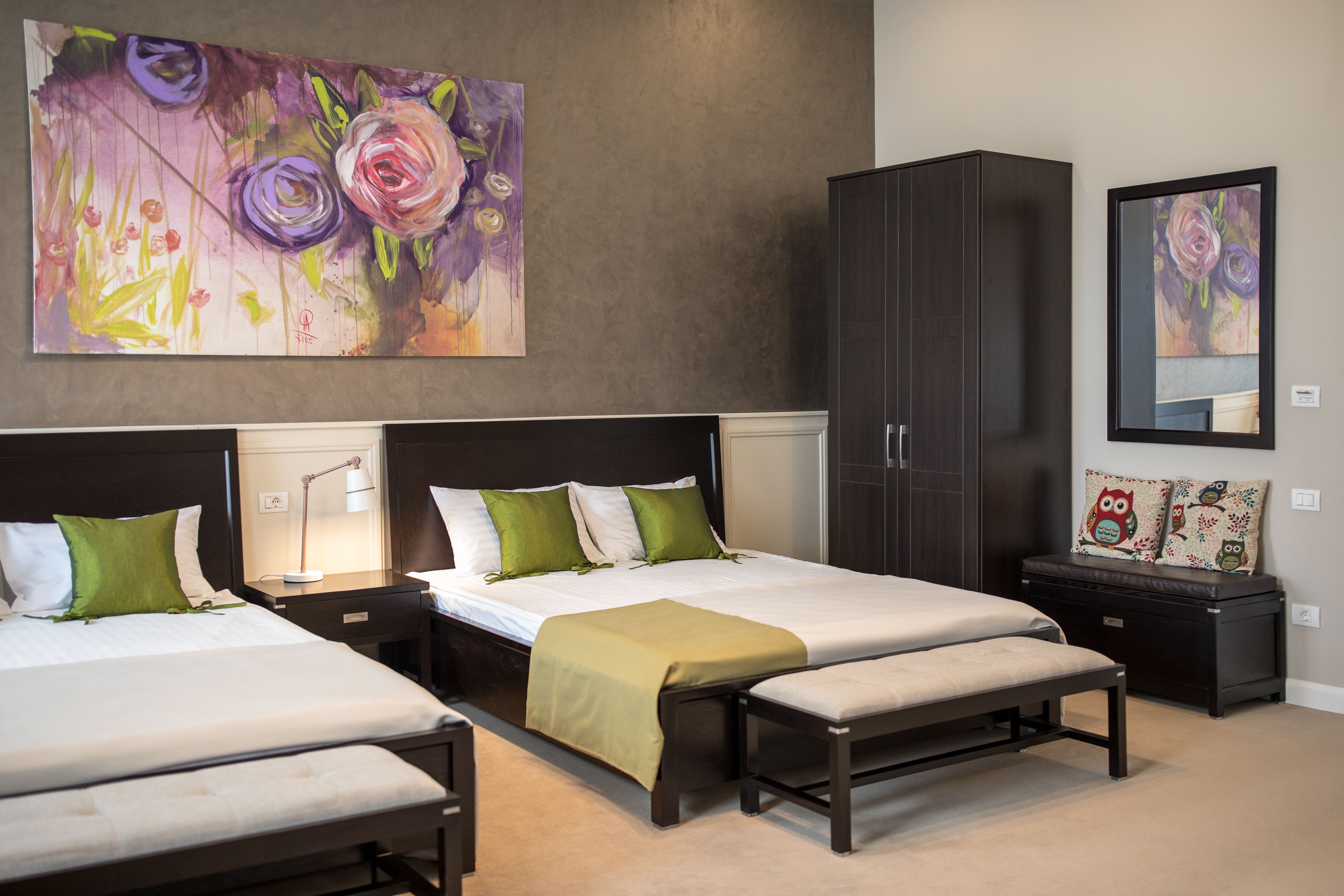 deluxe suite, 2 queen beds | minibar, soundproofing, free wifi, bed sheets