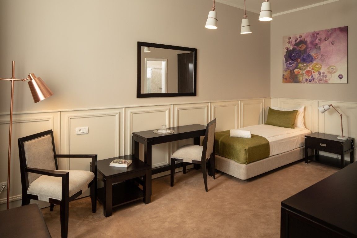 economy single room | minibar, soundproofing, free wifi, bed sheets