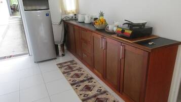 Fridge, stovetop, electric kettle, rice cooker