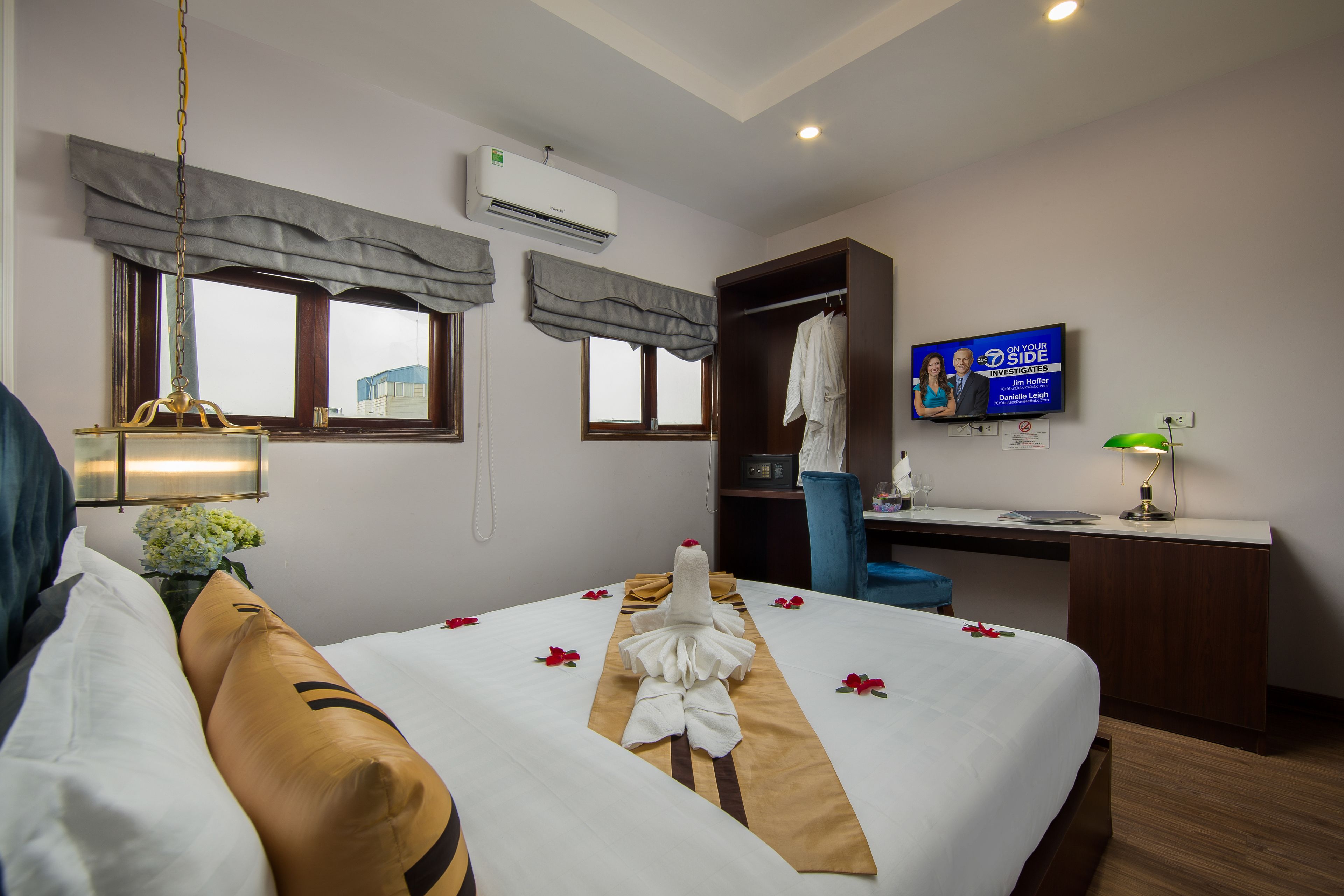 Photo - S Central Hotel and Spa