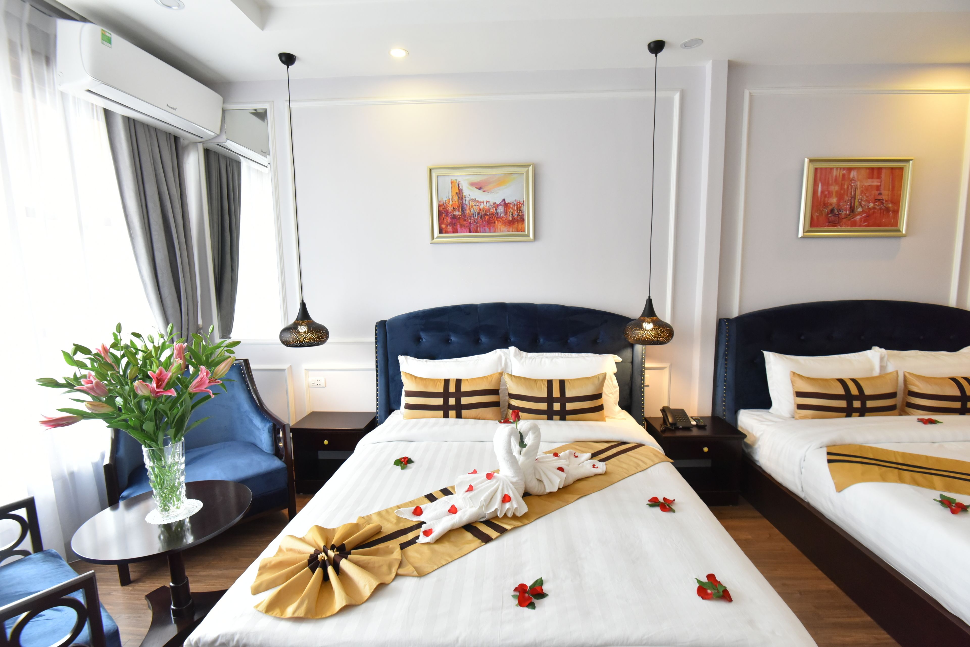 Photo - S Central Hotel and Spa