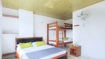 Superior Quadruple Room | Down duvets, free WiFi, bed sheets