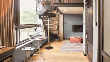 King Room with Garden View | Premium bedding, down comforters, free minibar, in-room safe