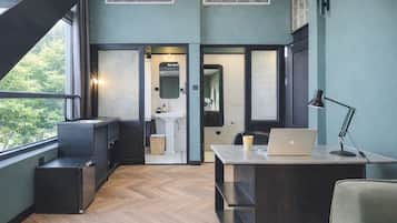 King Room with Garden View | Premium bedding, down comforters, free minibar, in-room safe