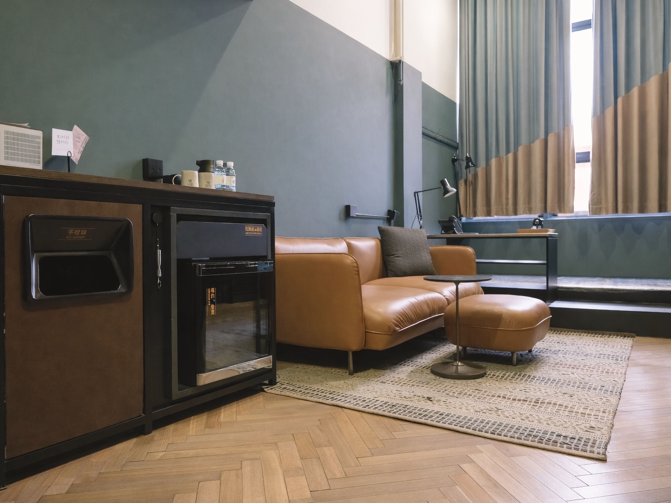 Deluxe Loft with Street View | Premium bedding, down comforters, free minibar, in-room safe