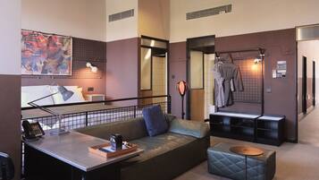 Estudio Grand, 1 cama King size, vista a la ciudad | Ropa de cama de alta calidad, edredón y artículos del minibar gratis