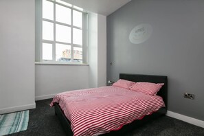 Deluxe Apartment, Multiple Beds, Accessible, Non Smoking - Apartment 33 (Manchester)