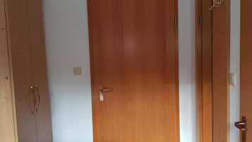 Classic-Zimmer, 1 Einzelbett, Nichtraucher | Schreibtisch, Bettwäsche