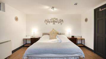 Căn hộ, 1 giường đôi, không hút thuốc | Két bảo mật tại phòng, bàn ủi/dụng cụ ủi quần áo