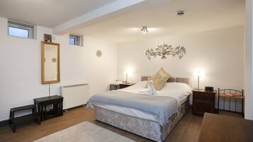 Căn hộ, 1 giường đôi, không hút thuốc | Két bảo mật tại phòng, bàn ủi/dụng cụ ủi quần áo