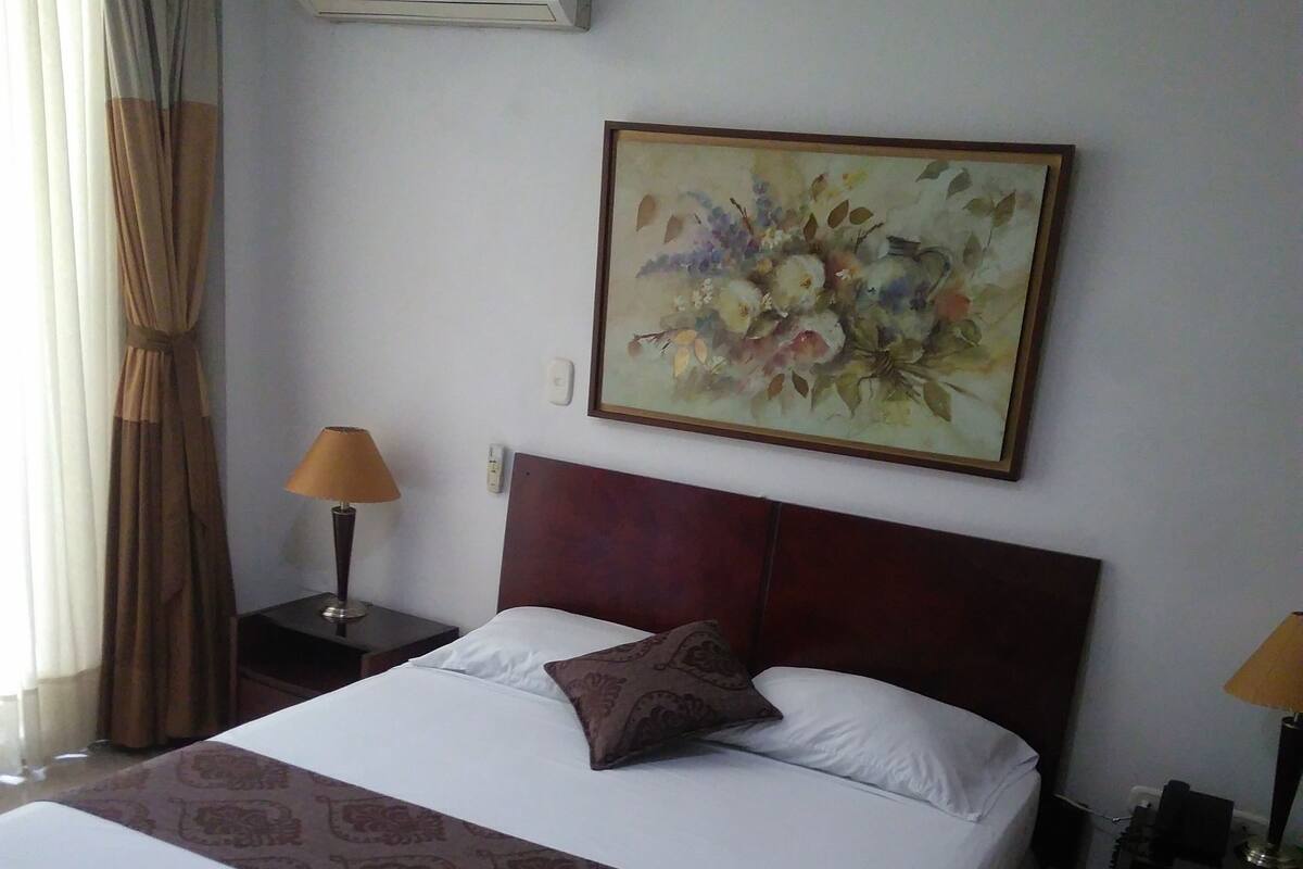 Blackout curtains, soundproofing, free WiFi, bed sheets