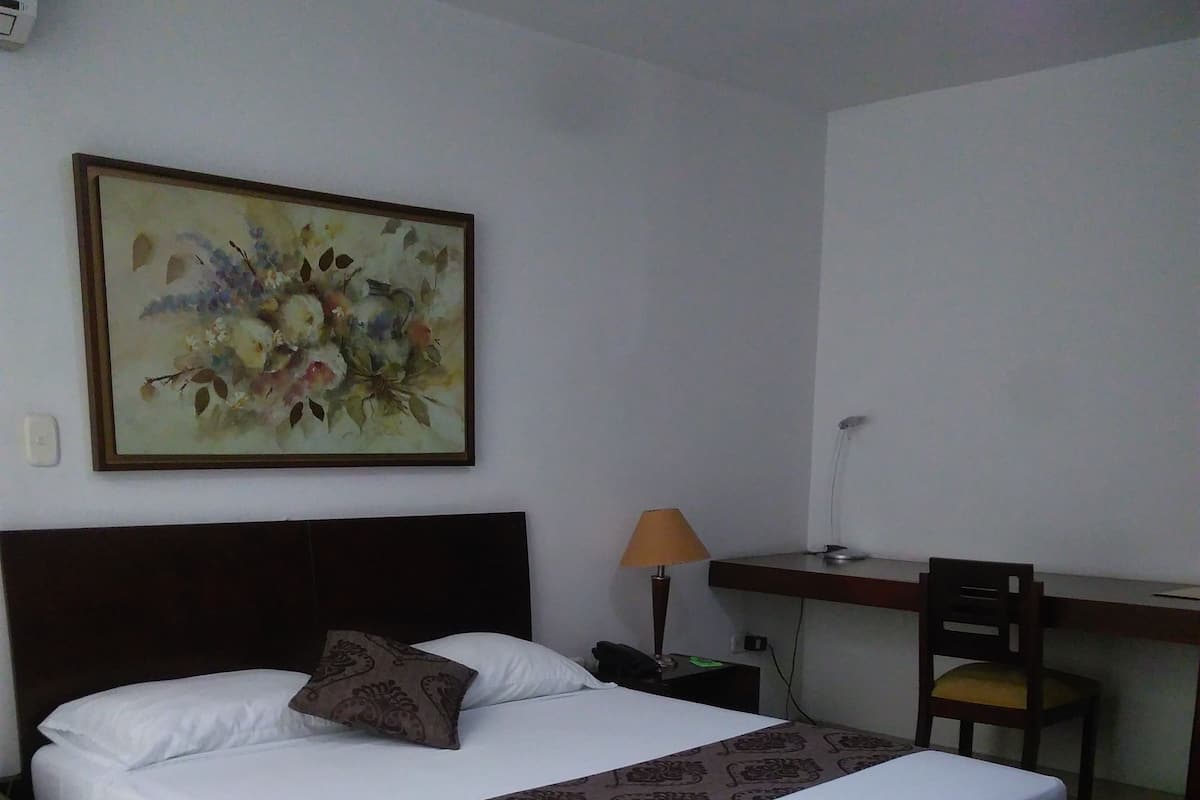 Cortinas blackout, sistema de insonorización y wifi gratis