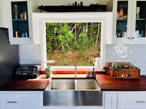 Fridge, microwave, oven, stovetop - Stylish, Secluded, Hot Tub and Amazing Views (Cooten Bay)