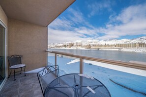 Property grounds - Grandview 711 Waterfront King with River View (Chelan)