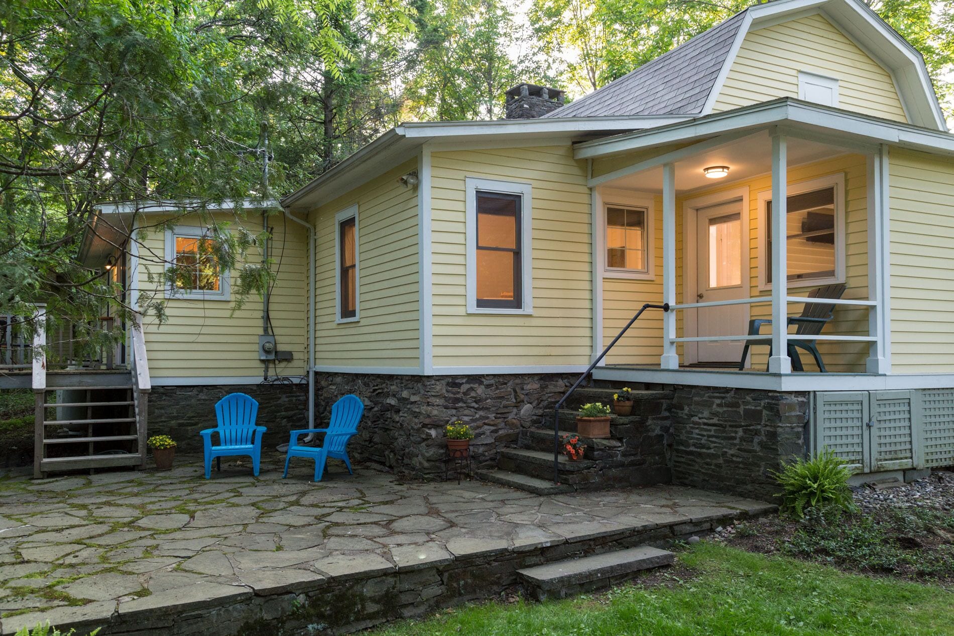 hillcrest | exterior