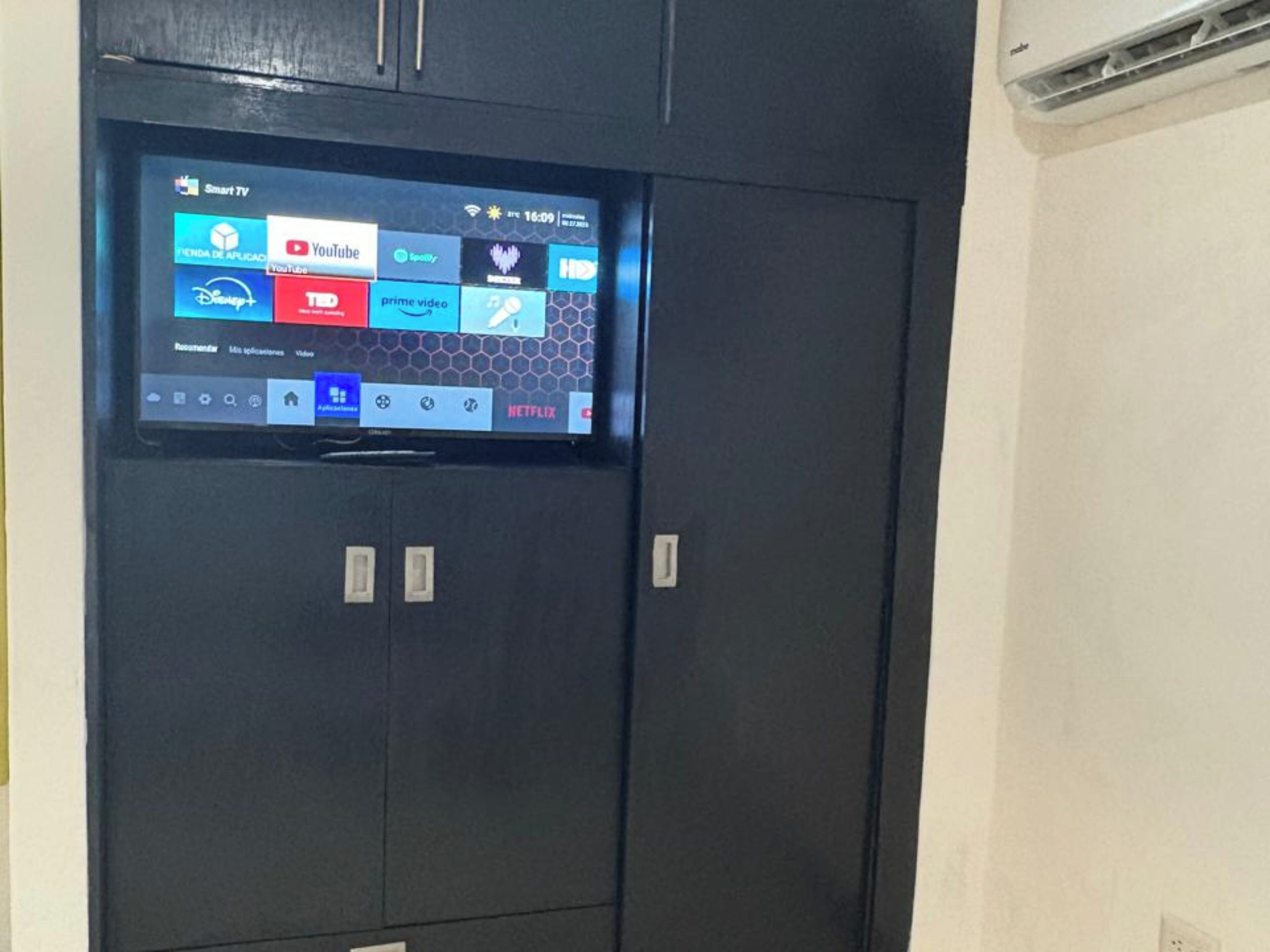 Estudio 5 | Wardrobe