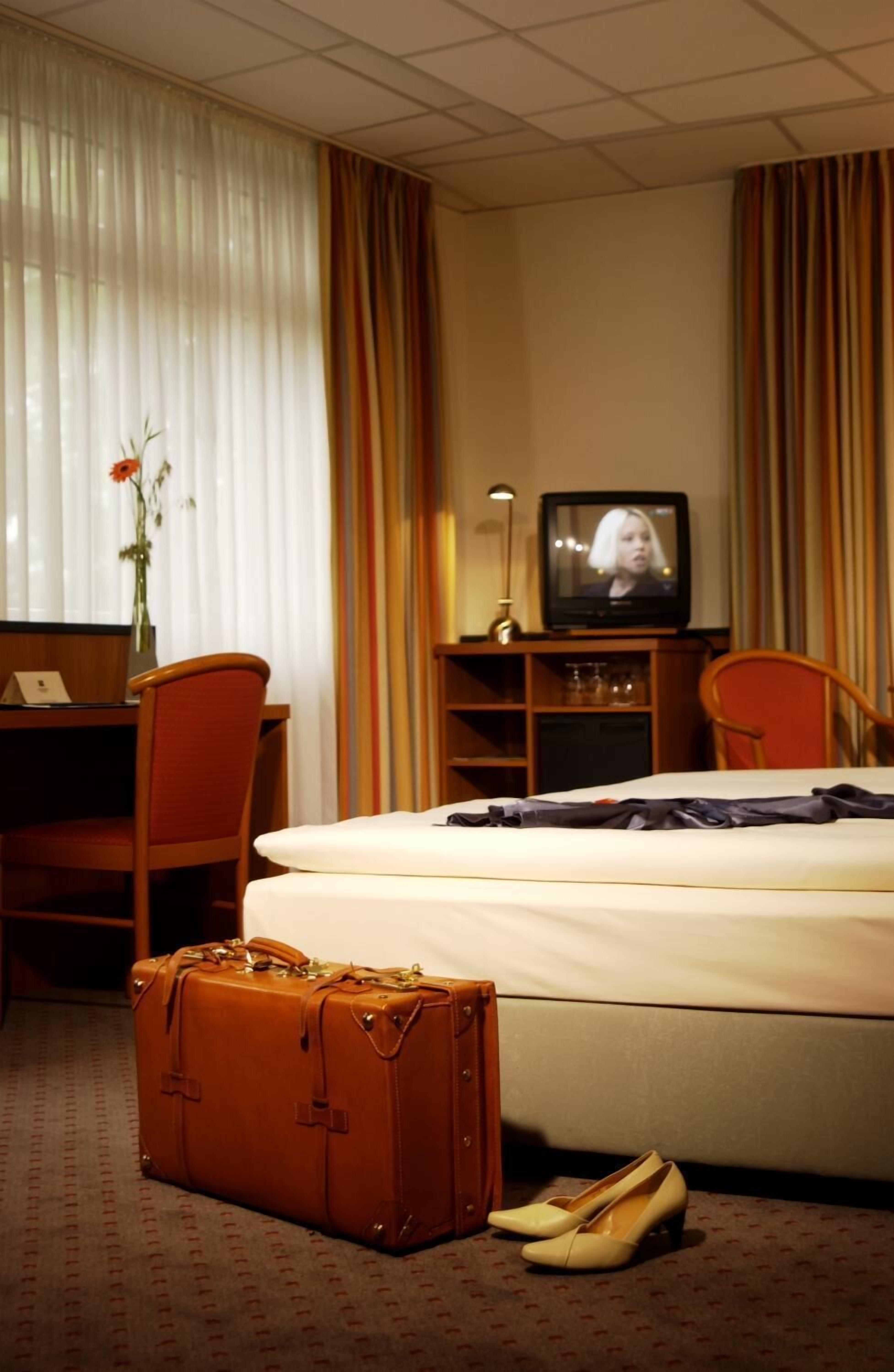 minibar, desk, free wifi, bed sheets