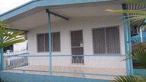 Kiến trúc tòa nhà