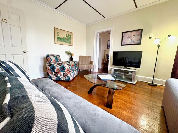 Téléviseur connecté, Netflix, services de diffusion en continu