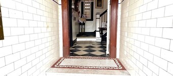 Urban Contemporary Buckingham Apartments