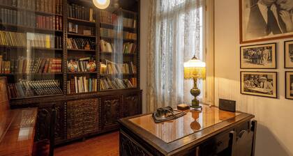 Apartamento Plaka Vintage 3BR en el centro de Atenas por JJ Hospitality