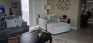 Smart TV, DVD player, stereo