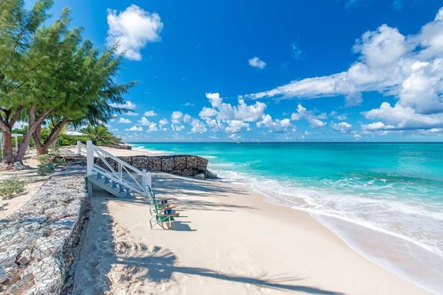 Crabtree #2 - Beachfront Just Outside your Door!