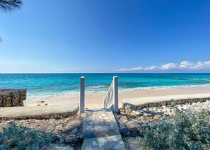 Beach nearby - Crabtree #2 - Beachfront Just Outside your Door! (Cockburn Town)
