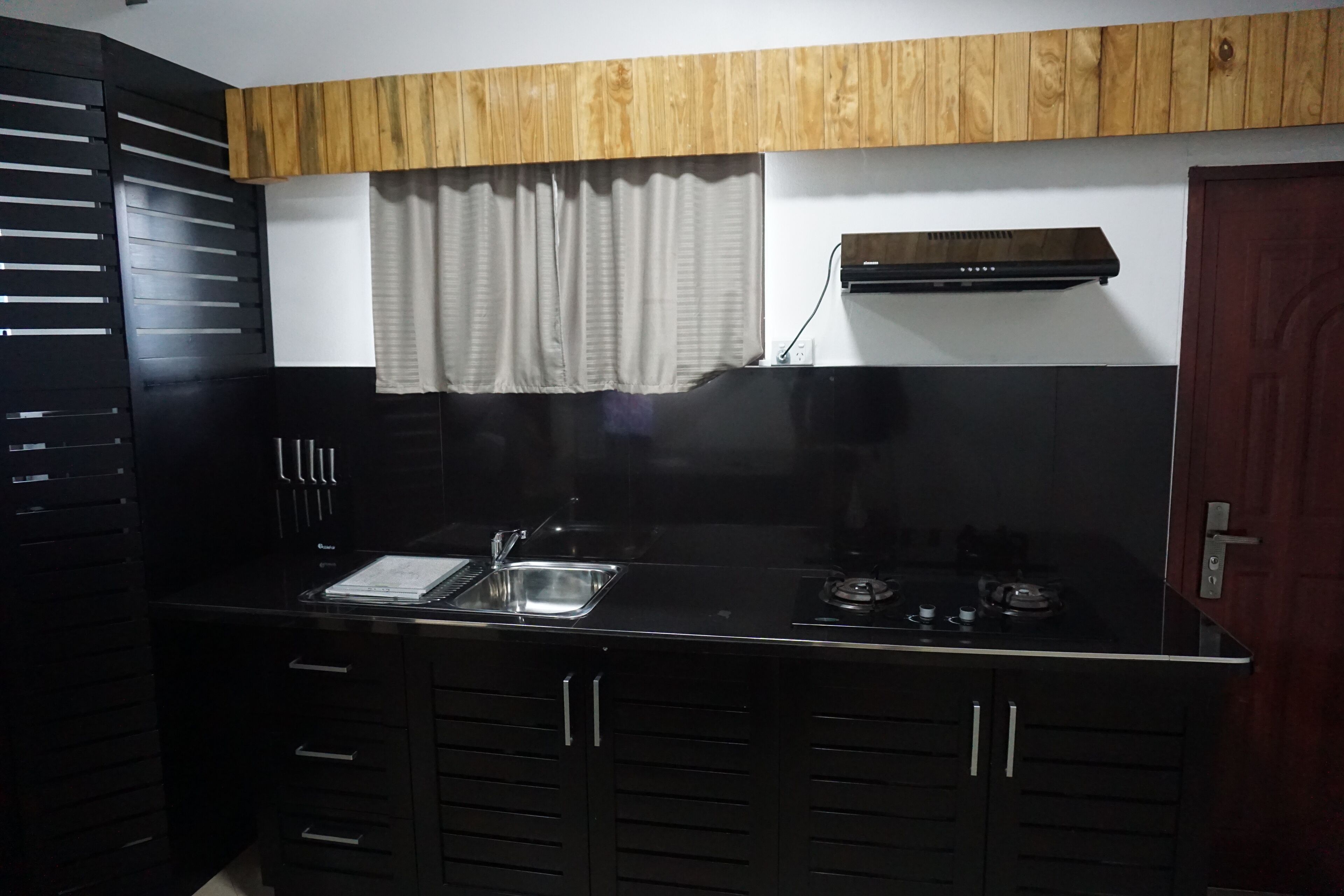 House, 1 Bedroom (HHF-40-6-1 ) | Private kitchenette | Full-sized fridge, microwave, stovetop, electric kettle