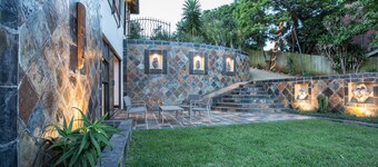 Beautiful spacious Apartment with stunning sea views and centrally located.
