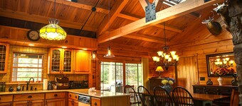 HOME STUNNING LOG Colgate Lake !!!! Kayak e SUP inclusi! Molto privato! 