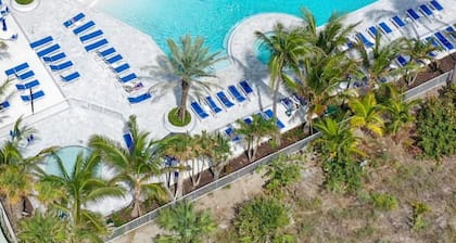 Beach Getaway with lots to do in Hutchinson Island