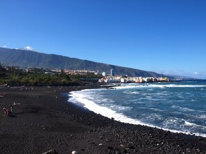 Beach nearby - Cozy studio with breathtaking sea and Teide views, quiet neighborhood. (LA GUANCHA)