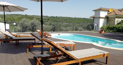 Quinta do Malhô with Pool and Tennis Court