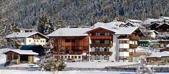 Top 1 or 2 incl. STUBAI SUPER SUMMER CARD