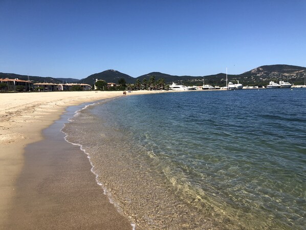 Beach nearby, sun loungers
