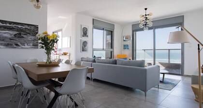 Romanttinen merinäköalapaikka Kävele rannalle. 7 min-Tel-Aviv Ctr, täydellinen sijainti