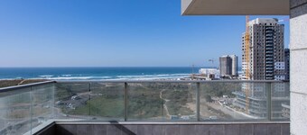 Havre de vue romantique sur l'océan à pied de la plage. 7 min-Tel-Aviv Ctr, emplacement parfait