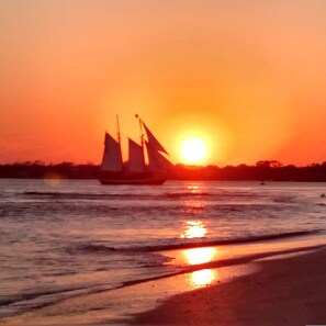 Una spiaggia nelle vicinanze, teli da spiaggia