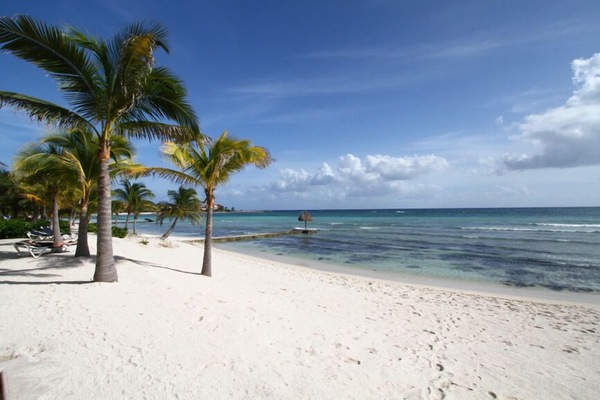 The wonderful beach!!