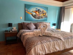 3 bedrooms, in-room safe, desk, iron/ironing board - Quinta Del Sol, 3 Bedroom Beachfront Condo In Puerto Aventuras, Riviera Maya (puerto aventuras)