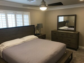 5 soverom, strykejern/-brett, wi-fi og sengetøy