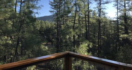 Uusi Mansikka, Perfect Couples Retreat - Emman parvi